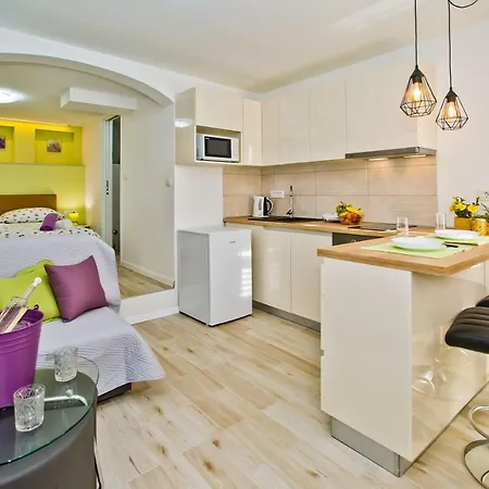 Apartment Petric Hvar Town Exterior photo