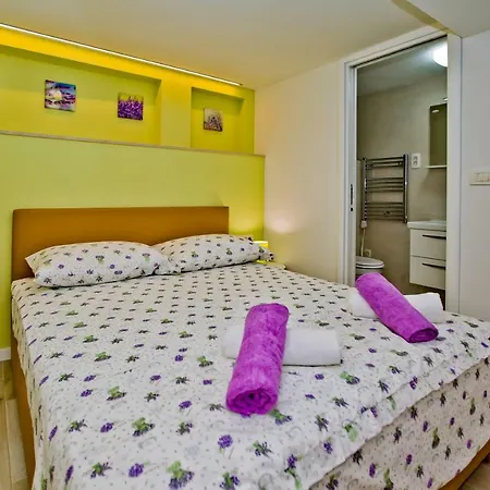 Apartment Petric Hvar Town Exterior photo