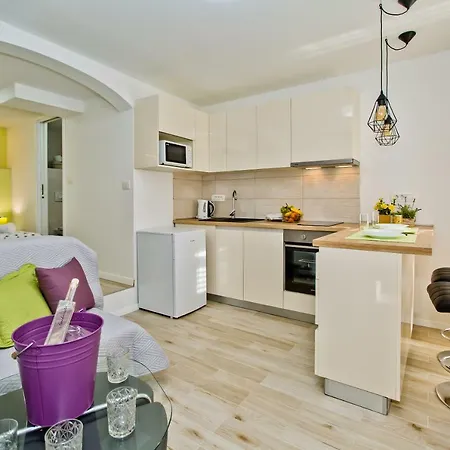 Apartment Petric Hvar Town Exterior photo