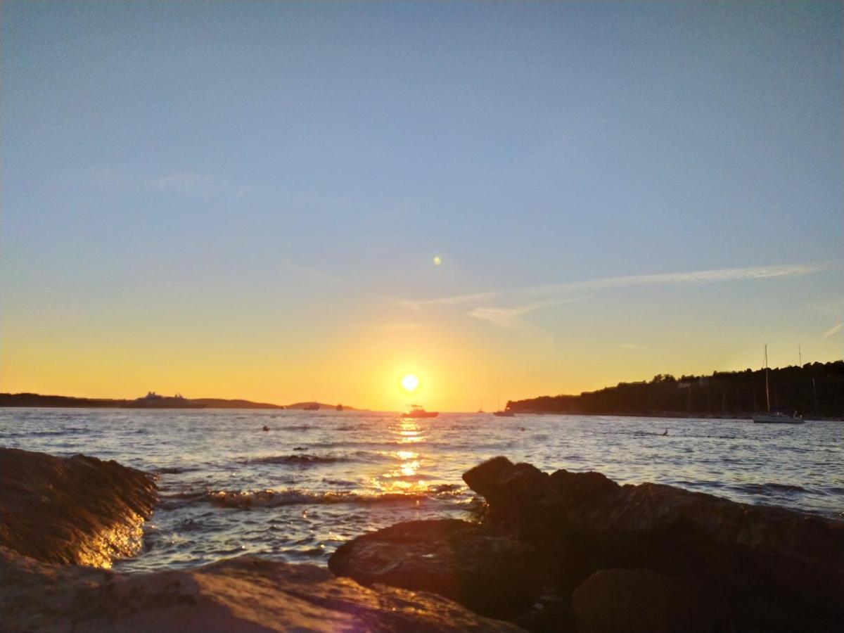 Apartment Petric Hvar Town