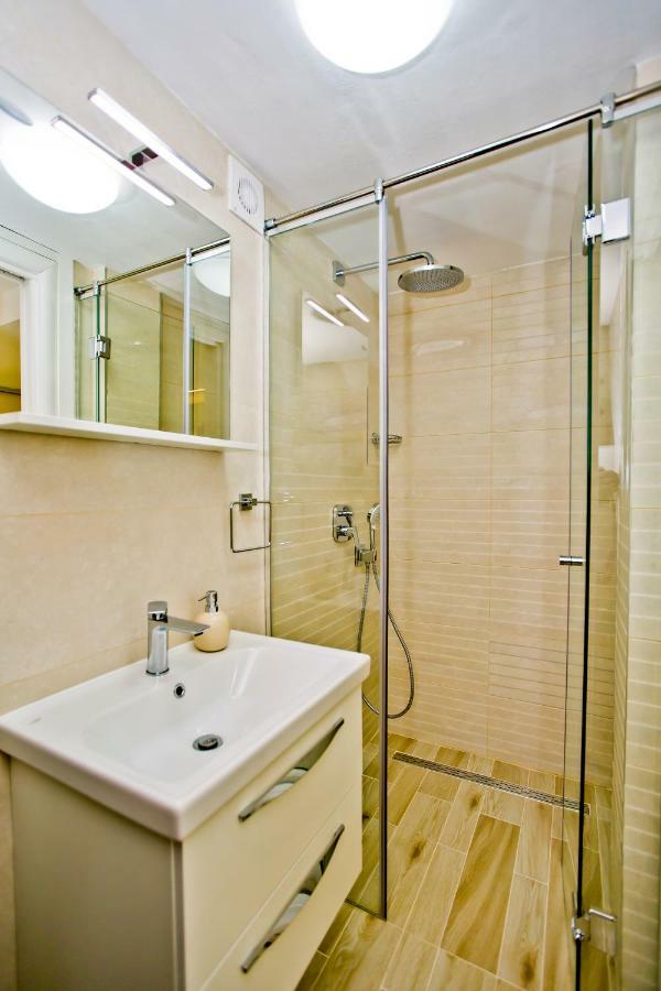Petric Apartment Hvar Town